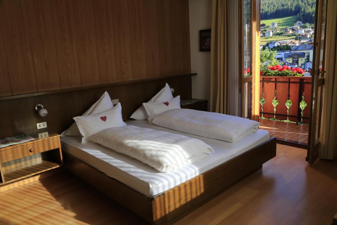 Garni Panoramik Hotel Ortisei Ngoại thất bức ảnh