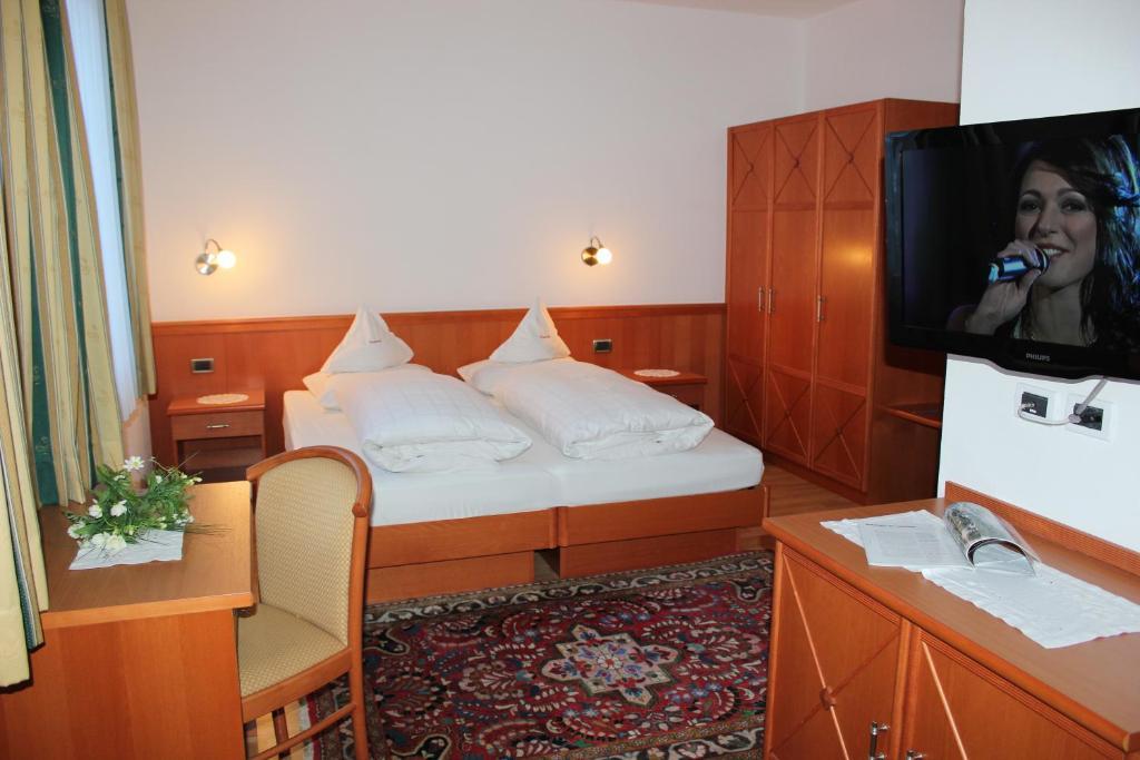 Garni Panoramik Hotel Ortisei Phòng bức ảnh